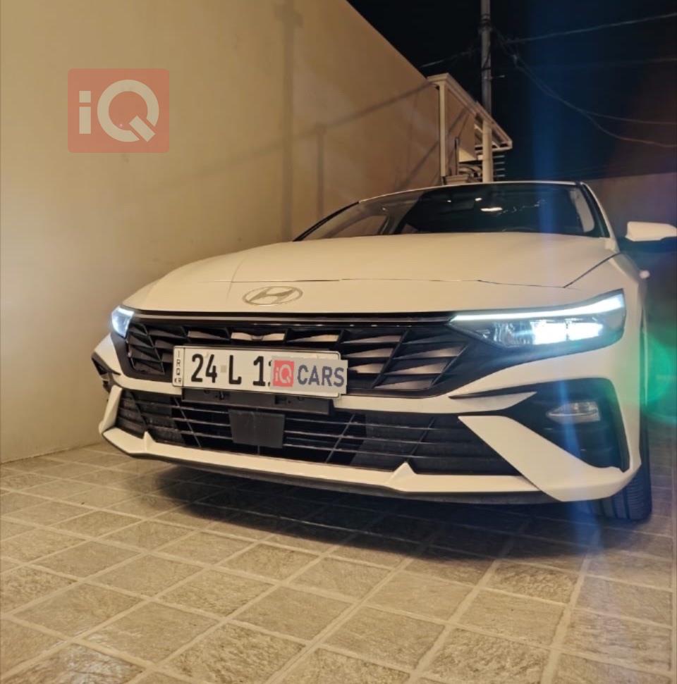 هیۆندای ئەلەنترا